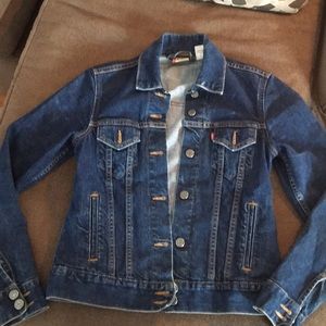 Levi’s red tab medium denim jean jacket